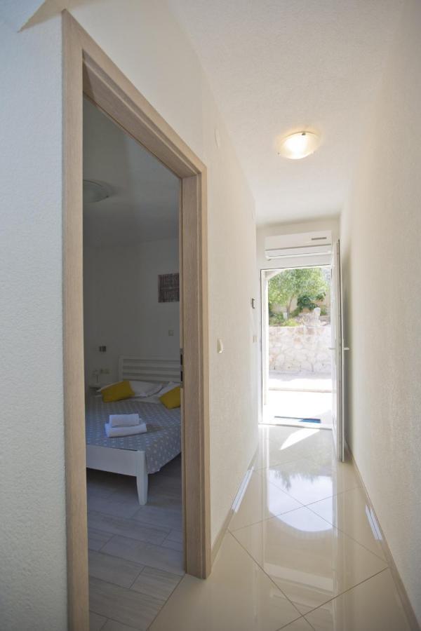 Apartments By The Sea Cove Zastupac, Hvar - 8761 Хвар Екстериор снимка