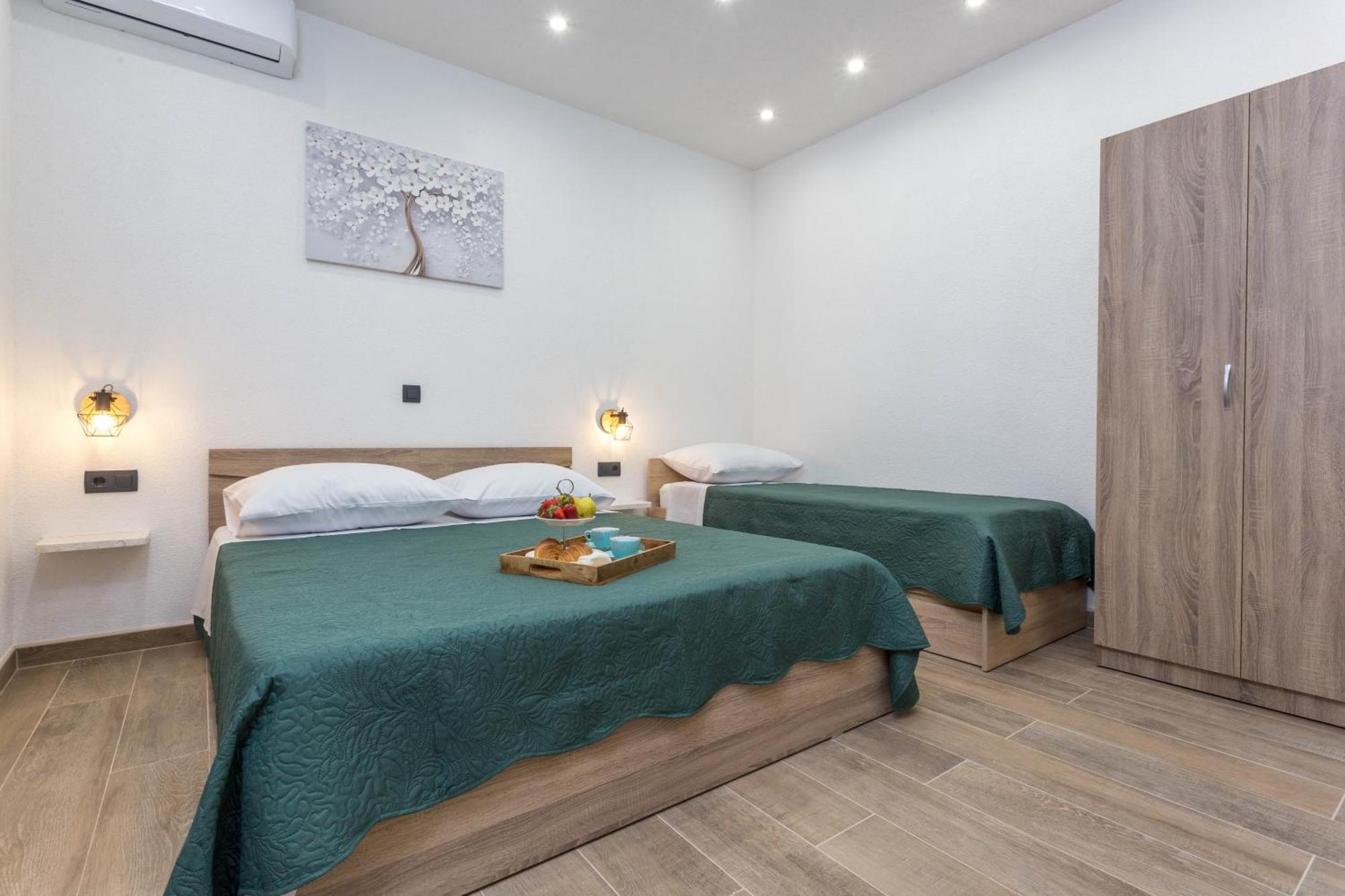 Apartments By The Sea Cove Zastupac, Hvar - 8761 Хвар Стая снимка
