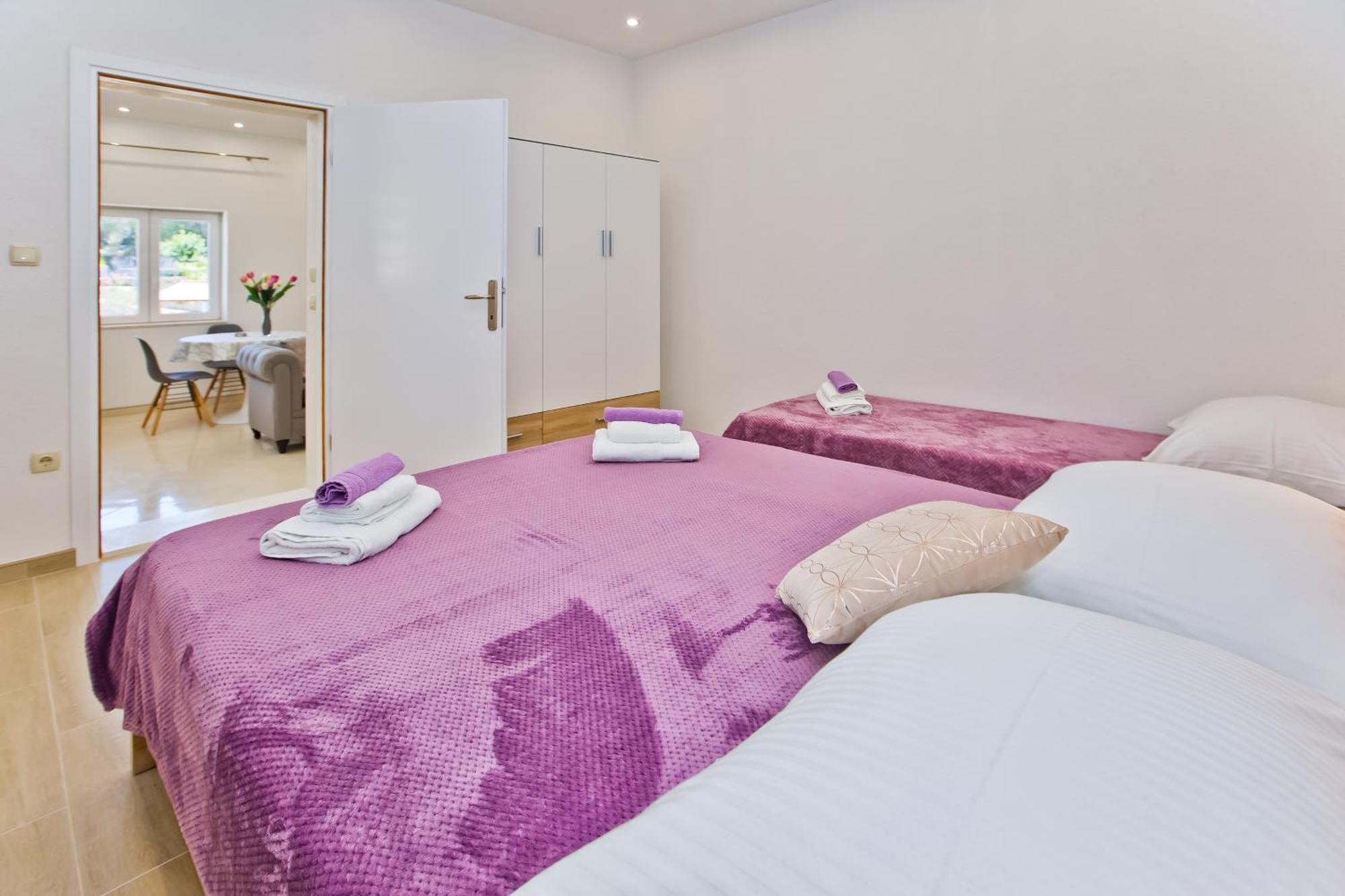 Apartments By The Sea Cove Zastupac, Hvar - 8761 Хвар Стая снимка